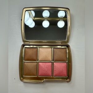 Hourglass palette